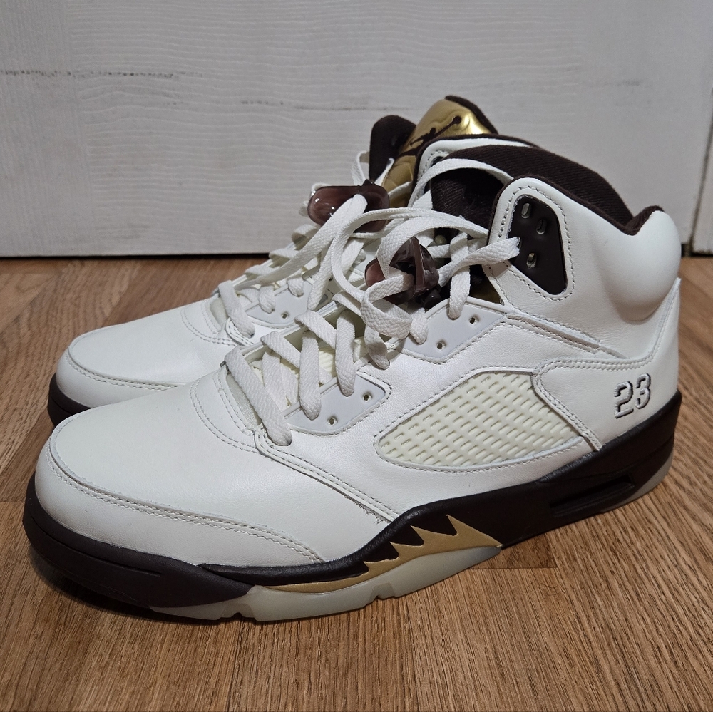 Nike Women's Air Jordan 5 Retro Golden Ticket Size 12 NWOB